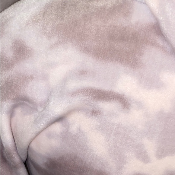 SUPER soft long sleeved crop top hoodie - Picture 3 of 5